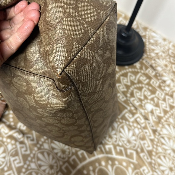 - Coach Brown Signature Tote - Picture 6 of 16